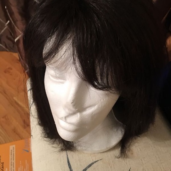 Black wig - Picture 2 of 4